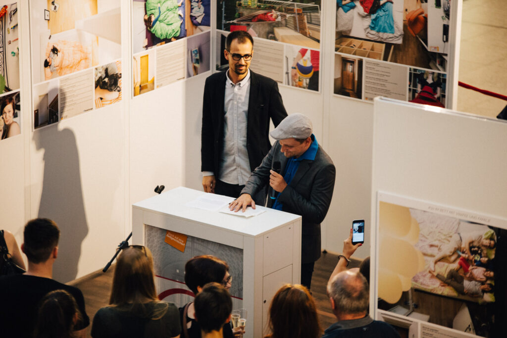 Leipziger Bettgeschichten Fotoausstellung Vernissage 2114 - Projekte