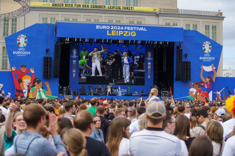 Event Veranstaltungsfotos Leipzig by Martin Neuhof L00489 - UEFA EURO 2024 Fan Zone – Ein Fußballfest in Leipzig