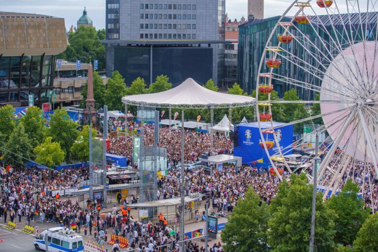 Event Veranstaltungsfotos Leipzig by Martin Neuhof L00615 - UEFA EURO 2024 Fan Zone – Ein Fußballfest in Leipzig